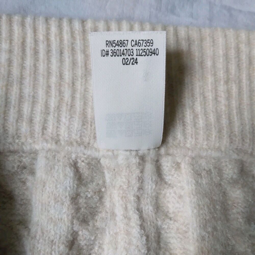 Victoria's Secret Pink Cable Knit Shorts Ivory Navy Preppy Womens Medium - Picture 6 of 9